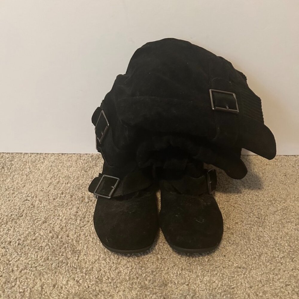 Women size 8 suede boots